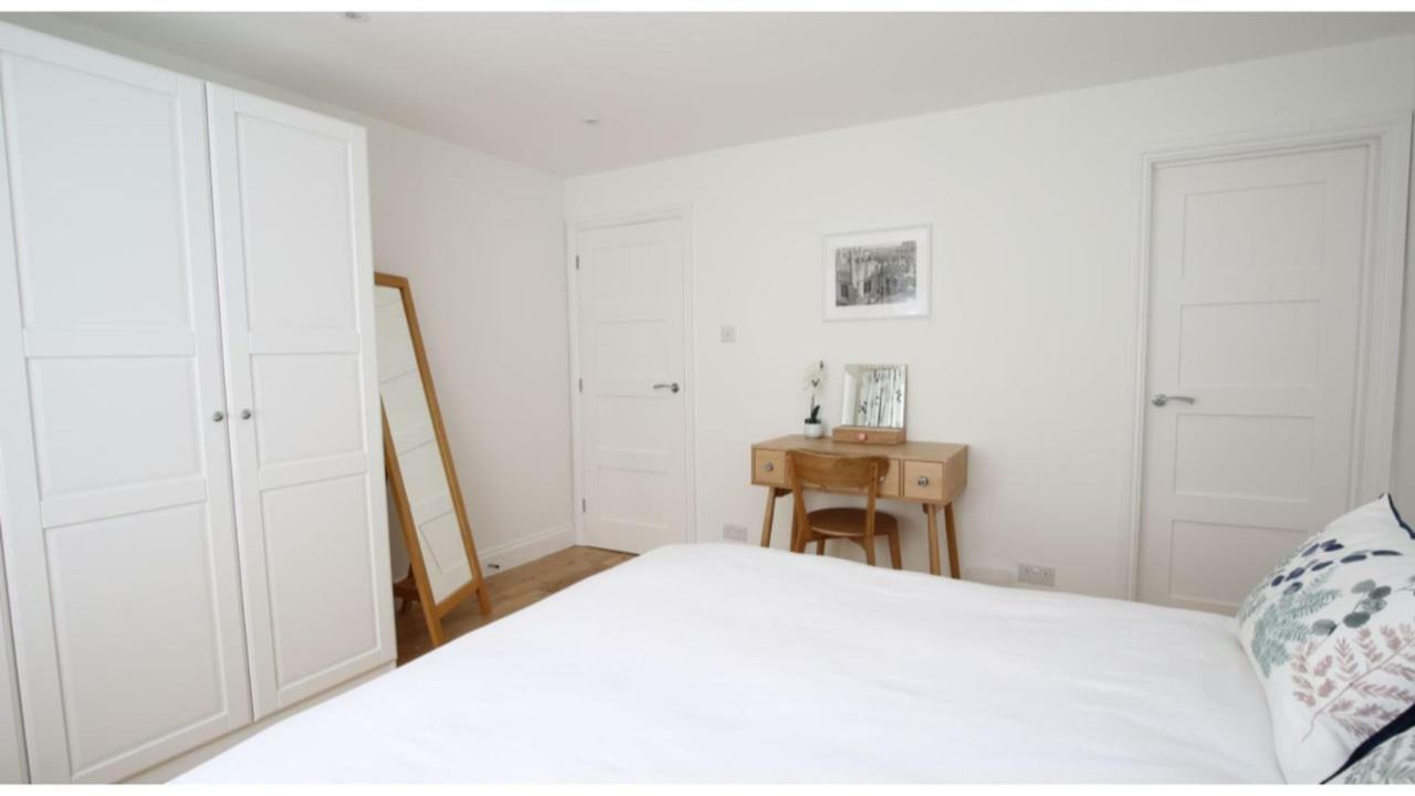 ★ Luxury Oxford Apartment ★ Sleeps 4, Free Parking Kültér fotó