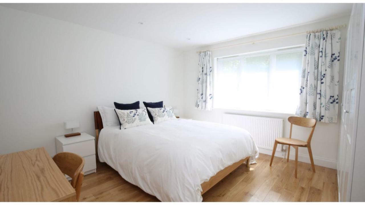 ★ Luxury Oxford Apartment ★ Sleeps 4, Free Parking Kültér fotó