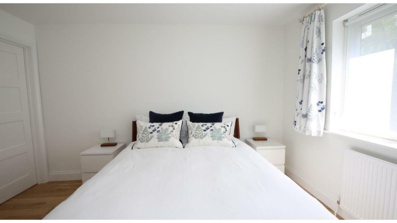 ★ Luxury Oxford Apartment ★ Sleeps 4, Free Parking Kültér fotó